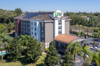 Holiday Inn Express & Suites Orlando - Apopka