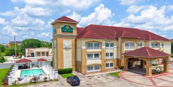 La Quinta Inn & Suites by Wyndham Bay City
