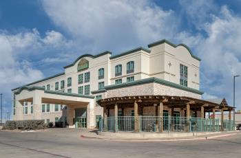 Wingate by Wyndham Seminole