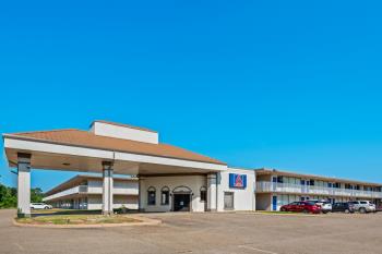 Motel 6/Studio 6 Hammond LA – I 12 – I 55